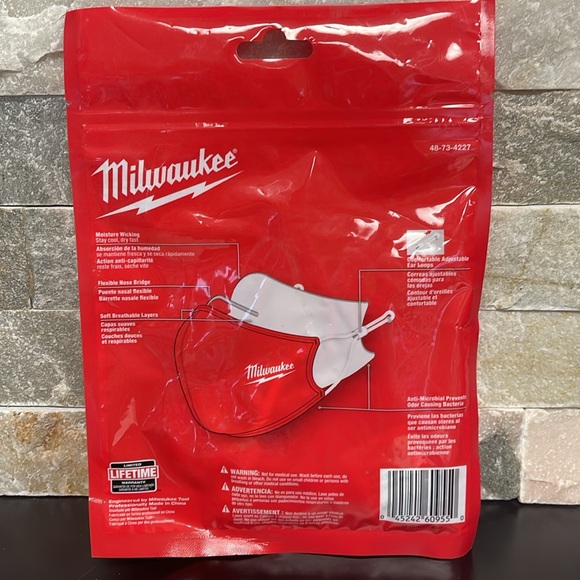 Milwaukee 2-Layer Reusable Face Mask 1 Pack - Picture 7 of 9